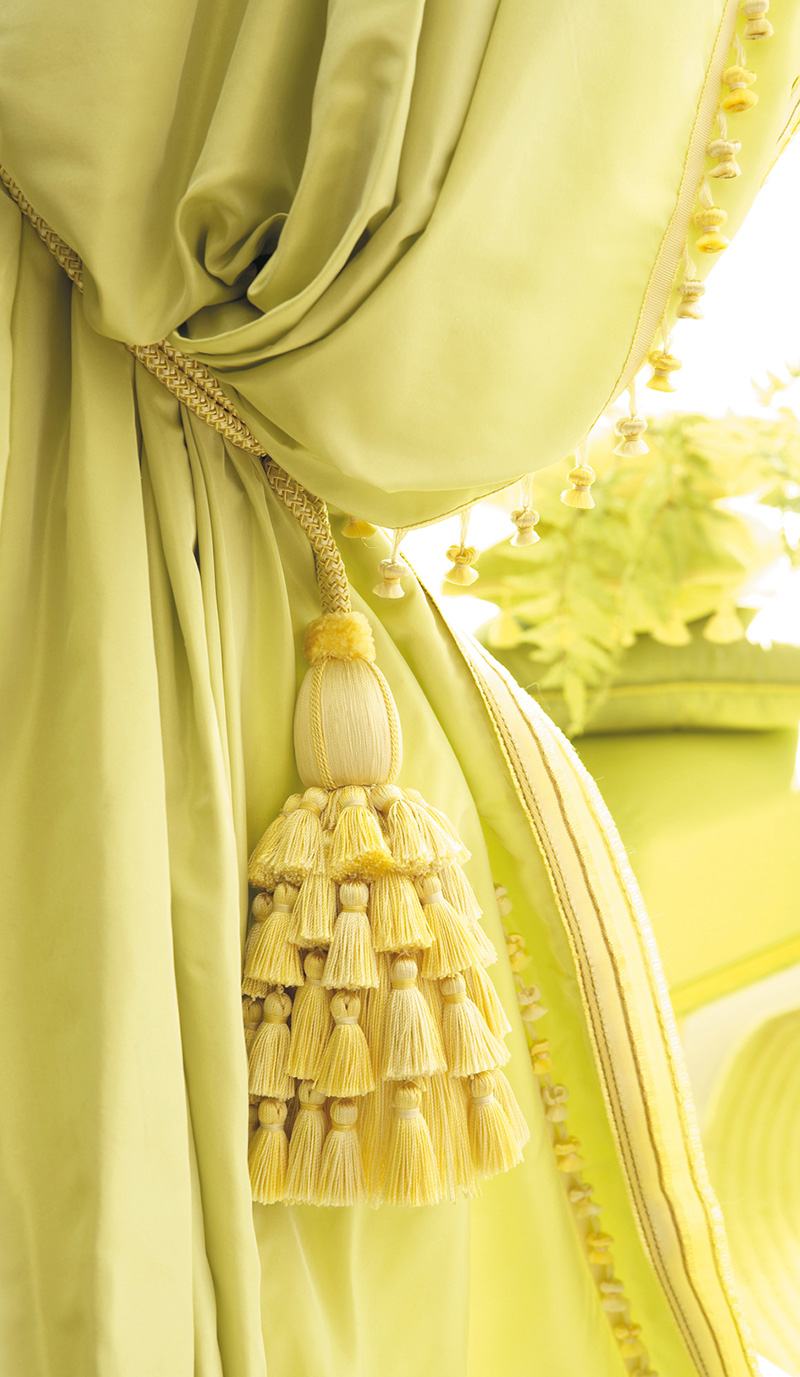 LO-Lily-embrasse-meches