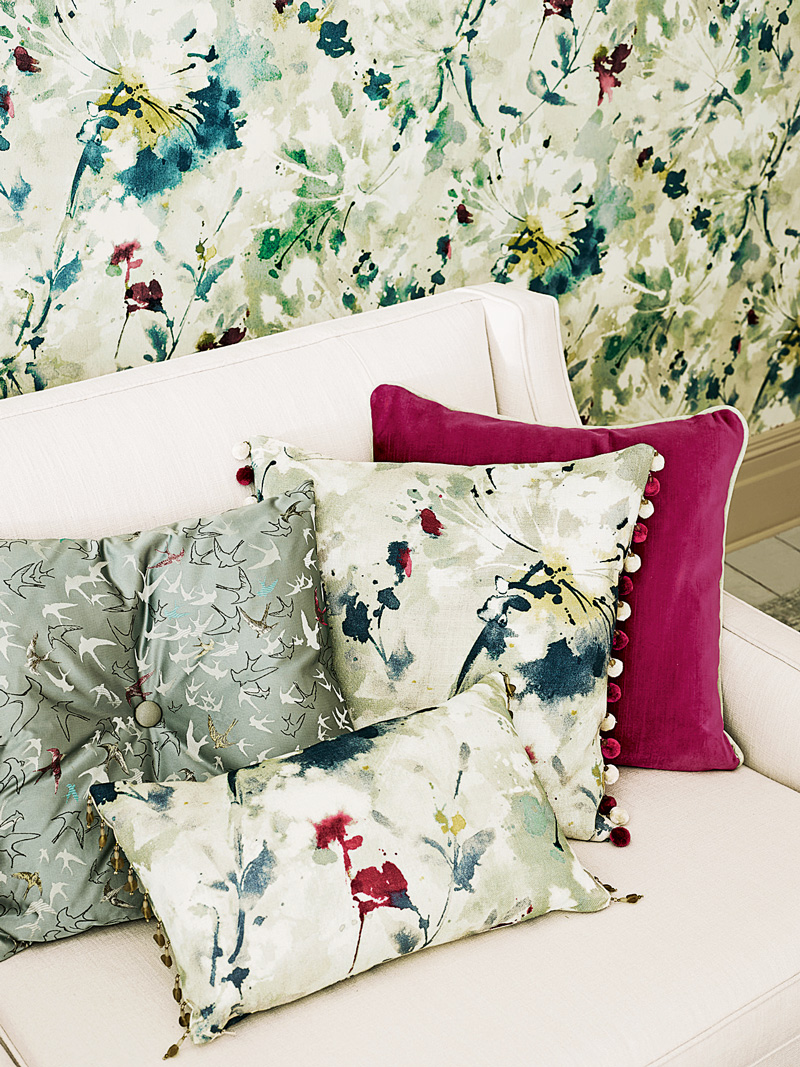 Simi-cushion-detail_med
