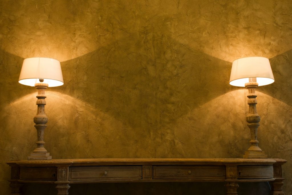 veioze, lampadare, lumina artificiala